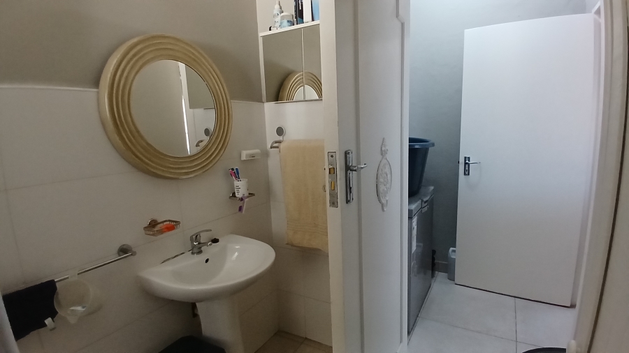 To Let 3 Bedroom Property for Rent in Sydenham Eastern Cape